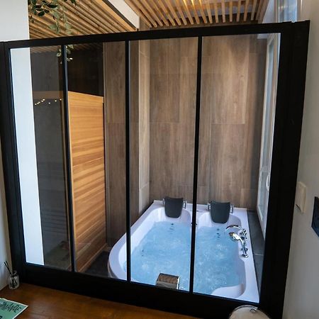 Capsule Wellness - Sauna - Balneo - Machine De Sport Privatif - Ps5 - 2 Chambres Valenciennes Exterior foto