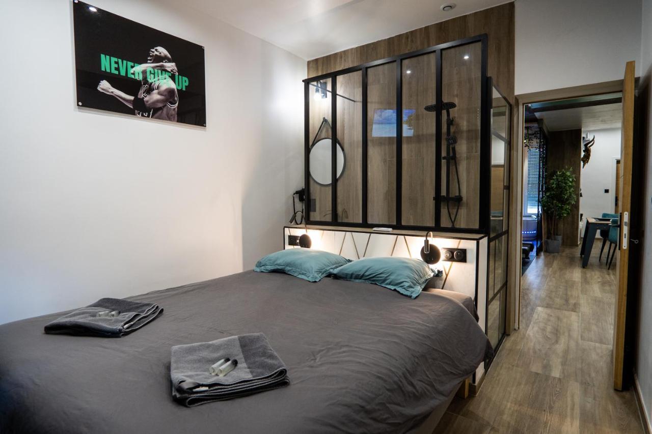 Capsule Wellness - Sauna - Balneo - Machine De Sport Privatif - Ps5 - 2 Chambres Valenciennes Exterior foto