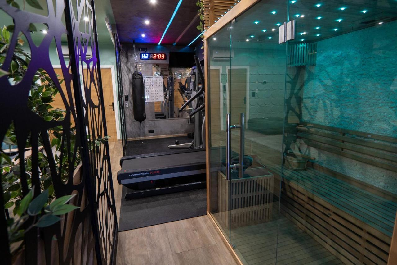 Capsule Wellness - Sauna - Balneo - Machine De Sport Privatif - Ps5 - 2 Chambres Valenciennes Exterior foto